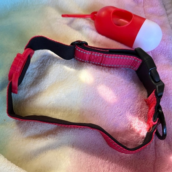 Red and Black With Air Tag Slot Collar - Picture 3 of 3